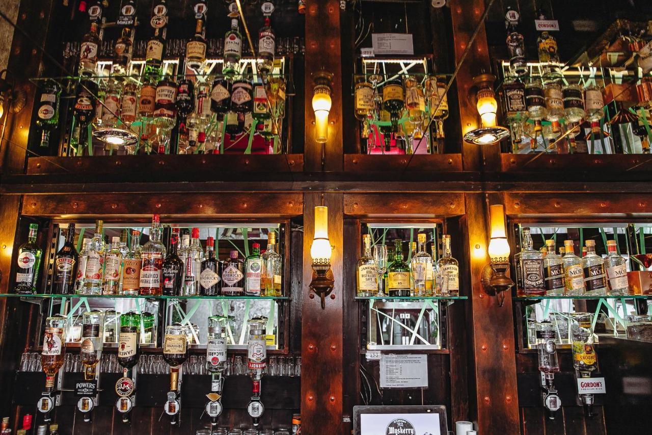 Muskerry Arms Bar And B&B Blarney Eksteriør bilde