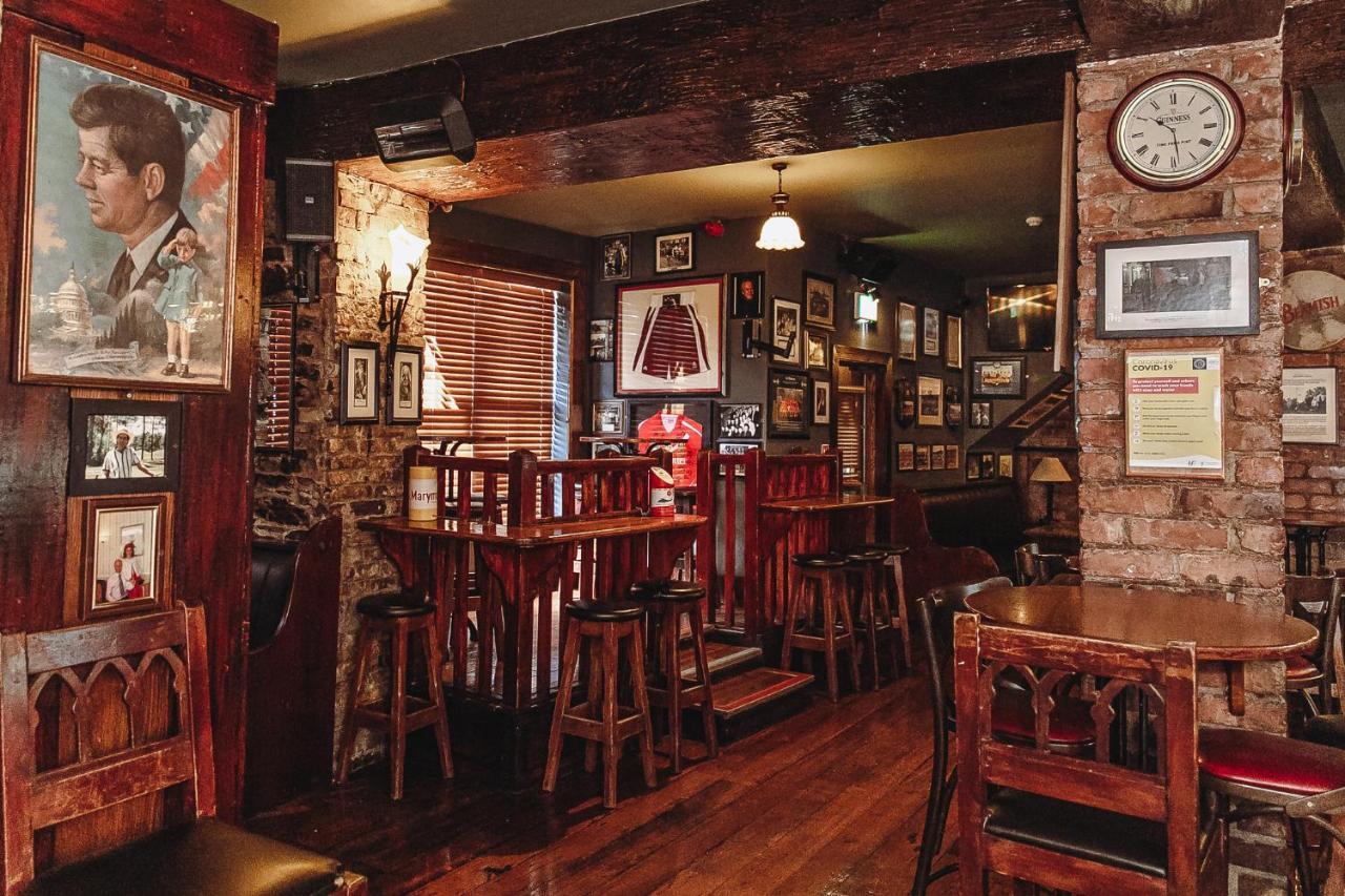 Muskerry Arms Bar And B&B Blarney Eksteriør bilde