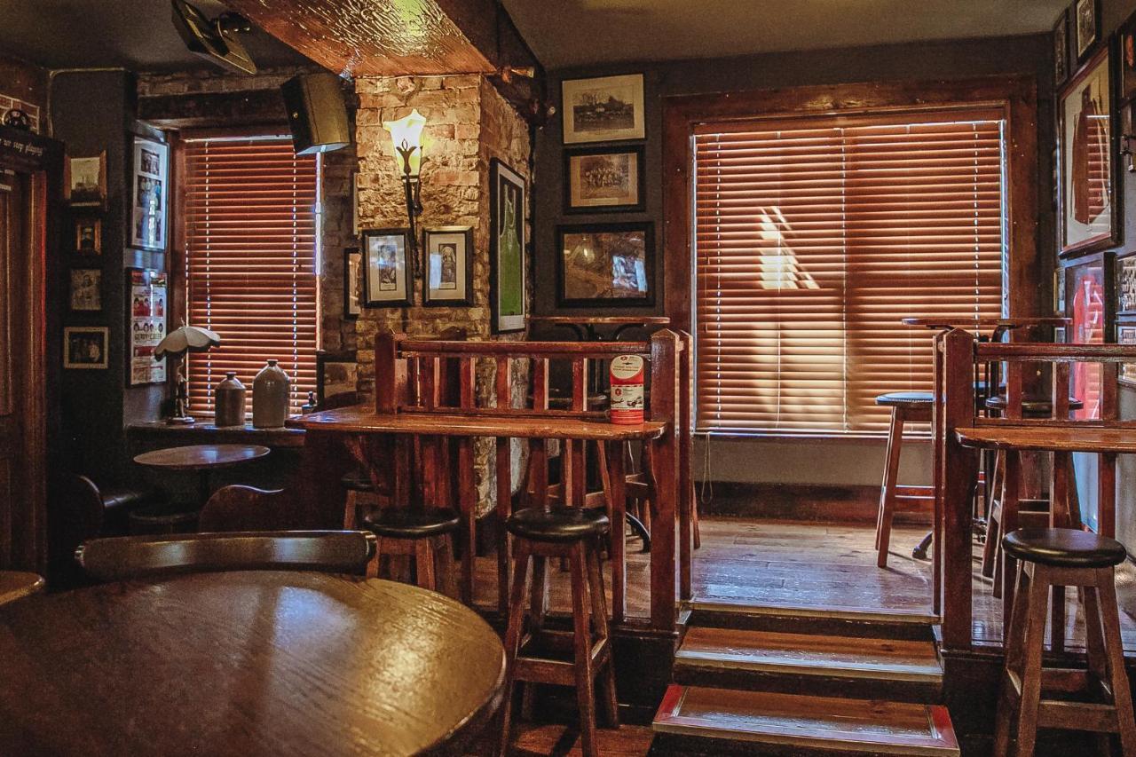 Muskerry Arms Bar And B&B Blarney Eksteriør bilde