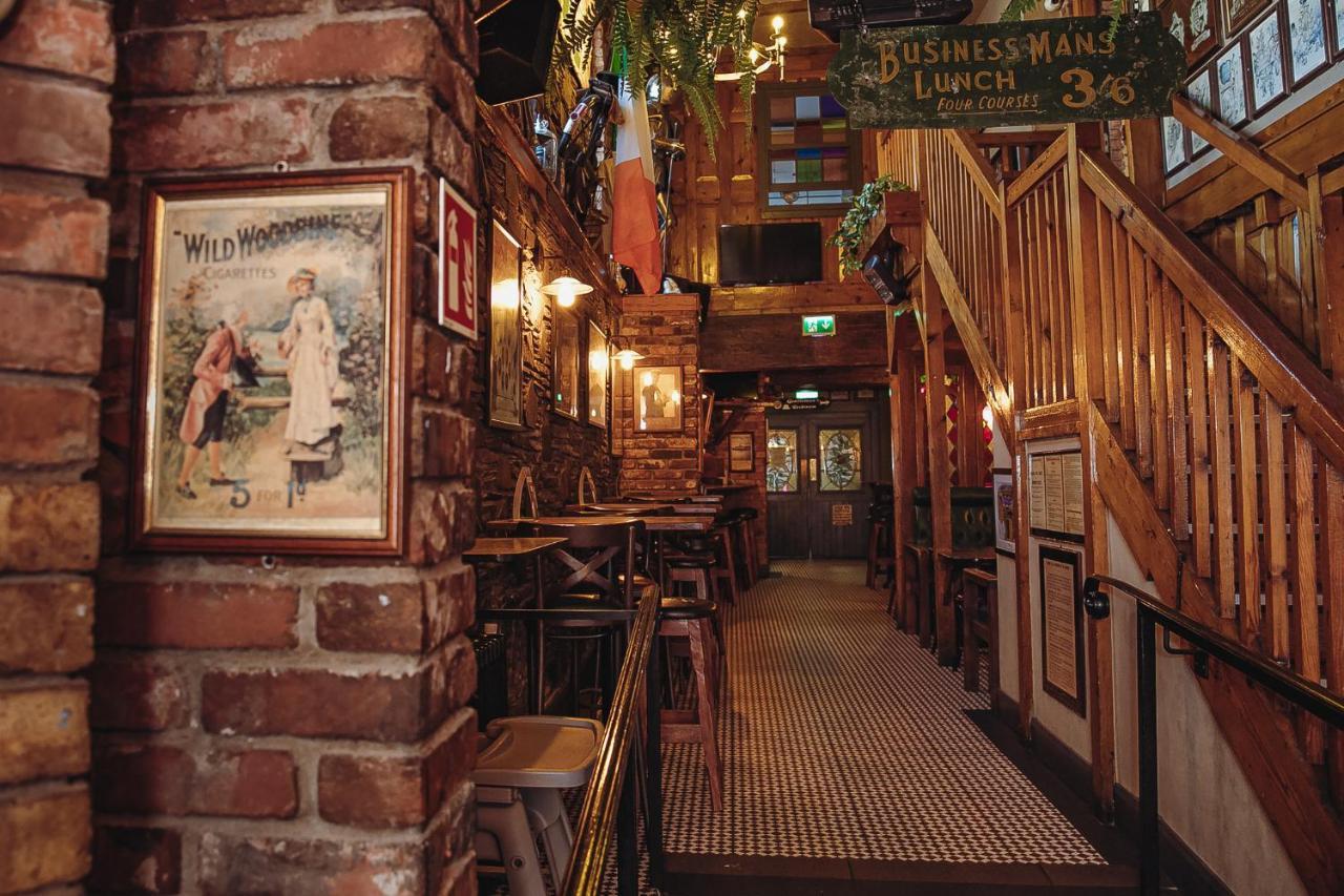 Muskerry Arms Bar And B&B Blarney Eksteriør bilde