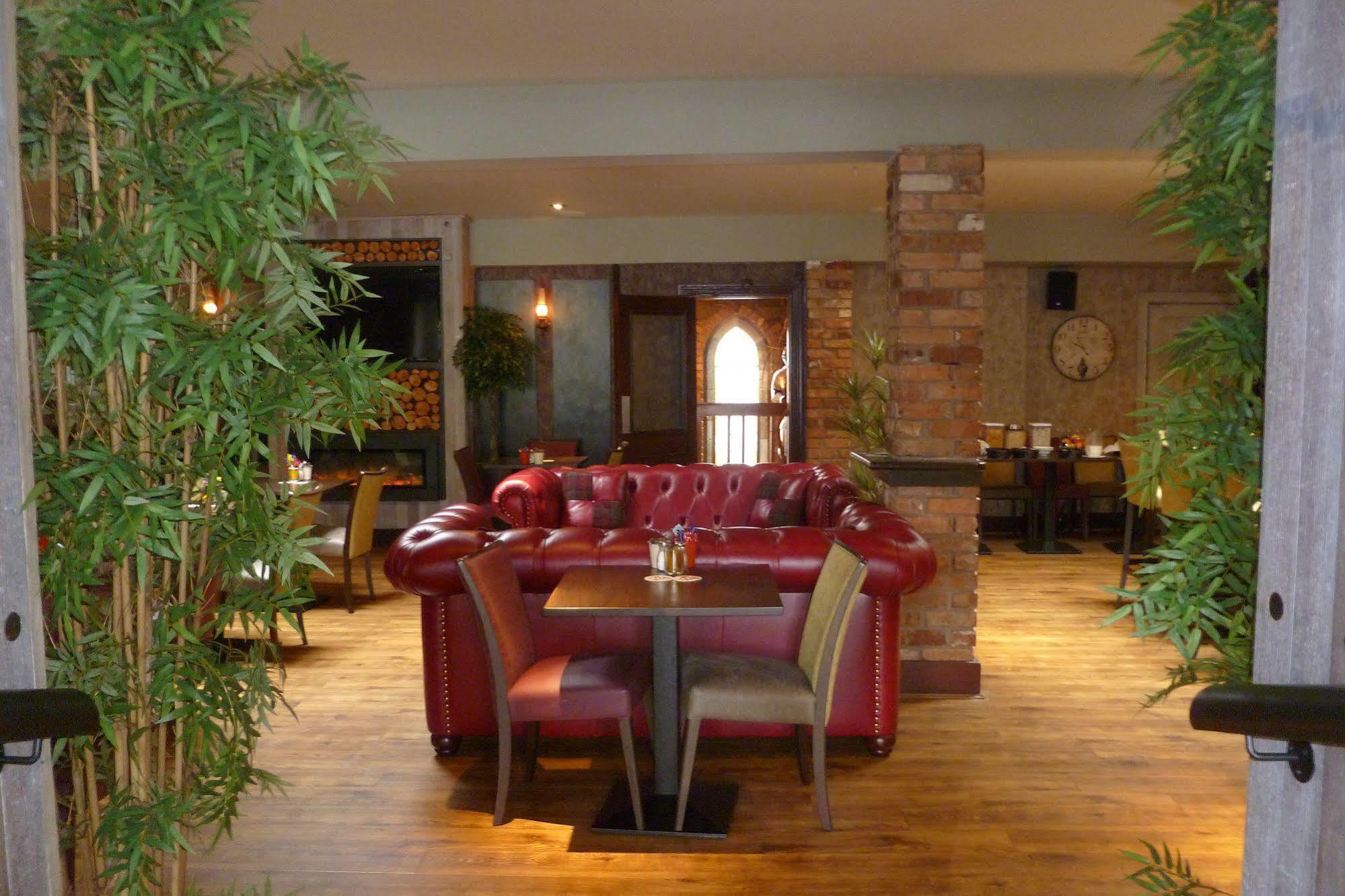 Muskerry Arms Bar And B&B Blarney Eksteriør bilde