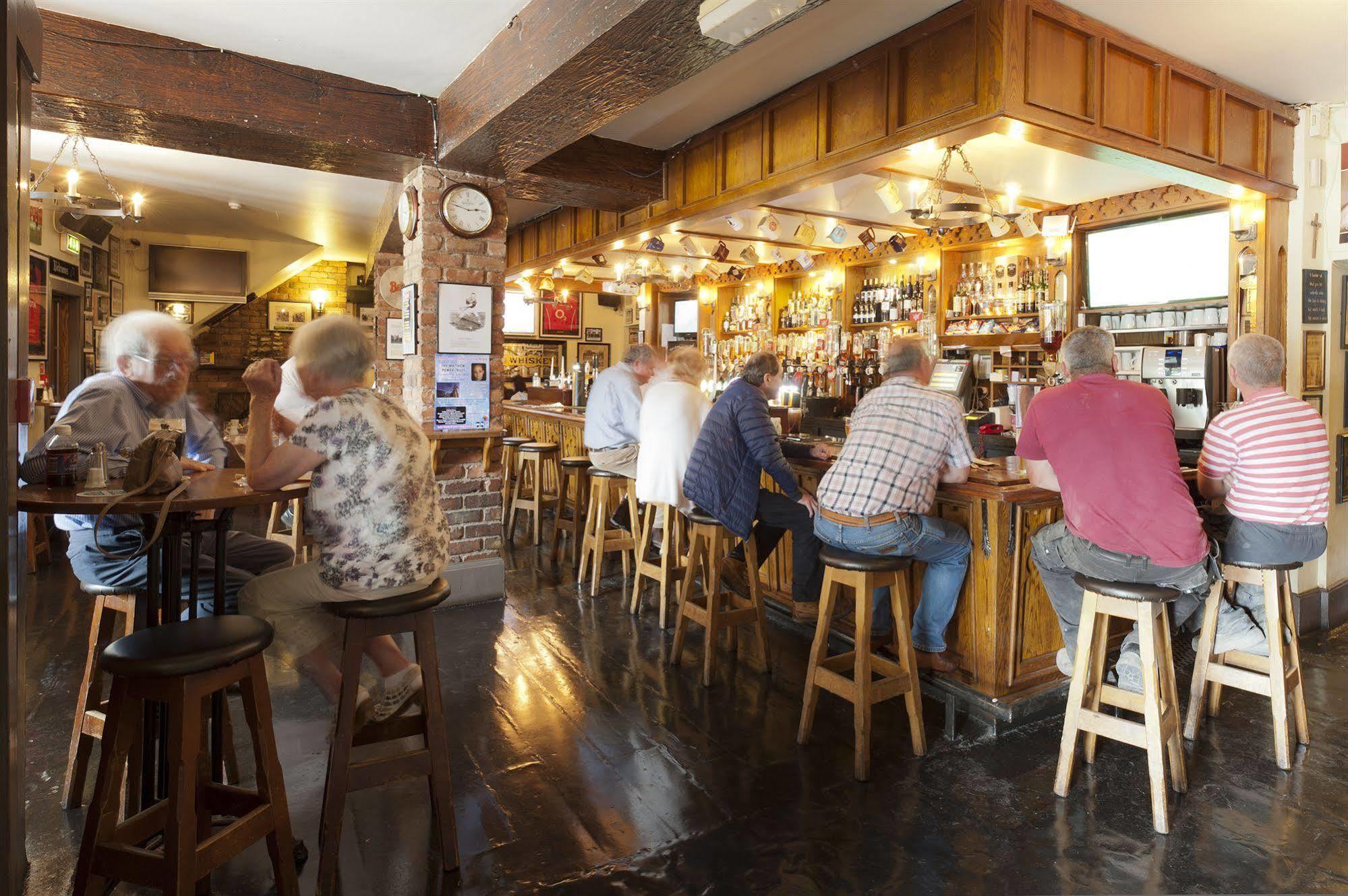 Muskerry Arms Bar And B&B Blarney Eksteriør bilde